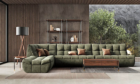 Большой и мягкий диван ДеИтали для загородного дома